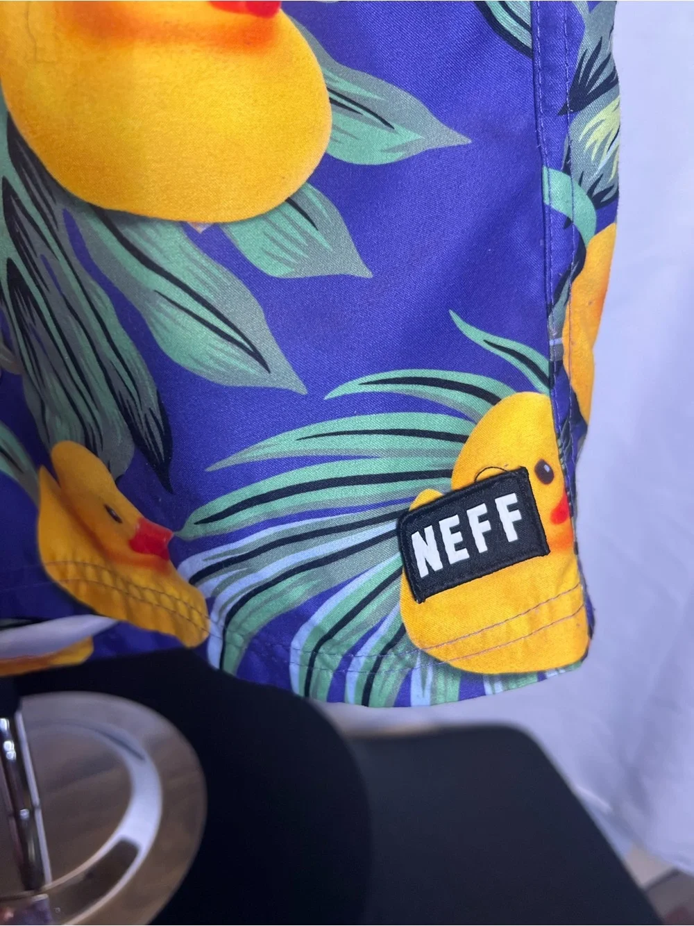 Neff Rubber Ducky Tropical Swim Trunks Size Medium Lavender Purple Board Shorts
